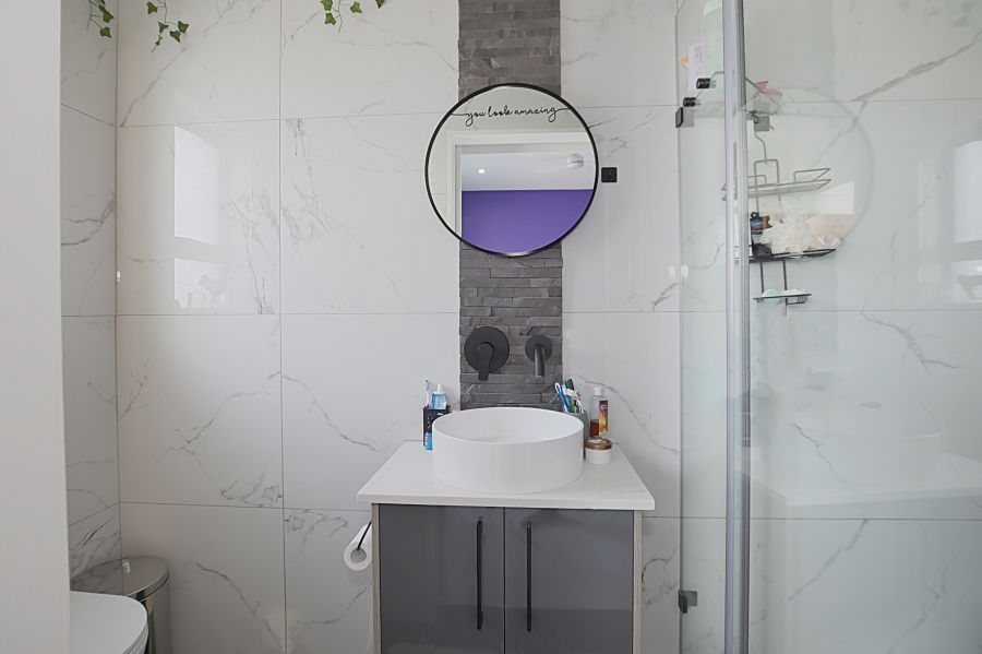 5 Bedroom Property for Sale in Sandown Western Cape